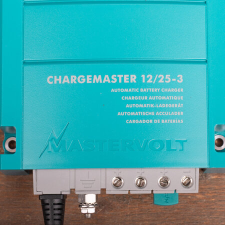 Mastervolt ChargeMaster 12/25-3