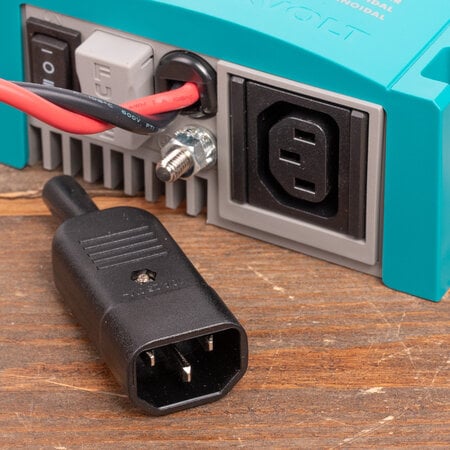 Mastervolt AC Master 24/500 IEC (230 V)