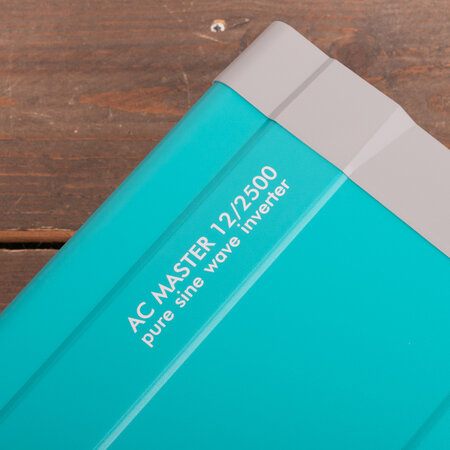 Mastervolt AC Master 12/2500 IEC (230 V)