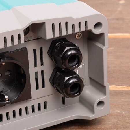 Mastervolt AC Master 12/2500 IEC (230 V)