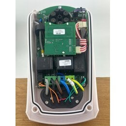 EVBox Behuizing voor Elvi met vaste laadkabel Wit