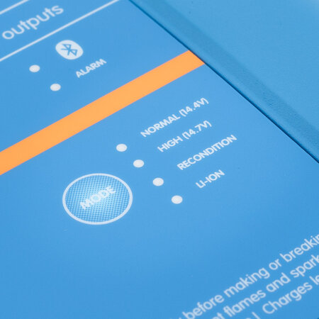 Victron Phoenix Smart lader 12/30 (1+1) IP43 120-240V