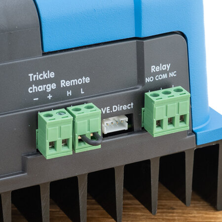 Victron Phoenix Smart lader 12/30 (1+1) IP43 120-240V