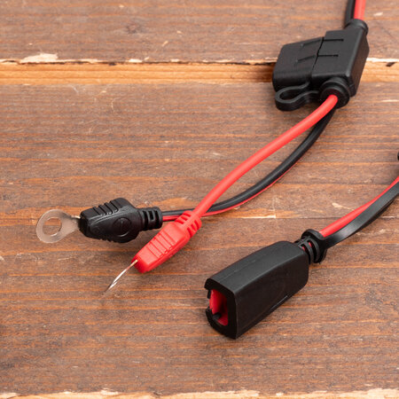 Carpoint druppellader 12V/24V 7,5A