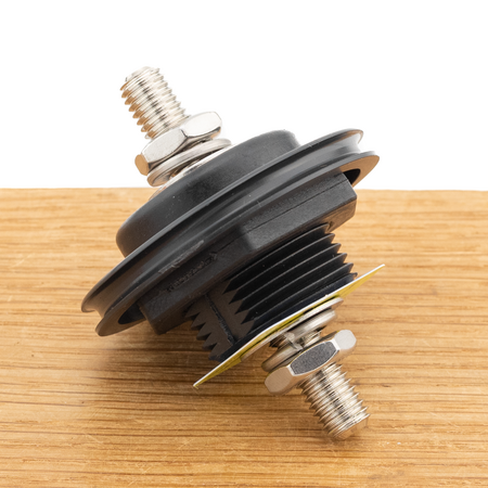 DC verdeelpunt & doorvoer M10 Zwart