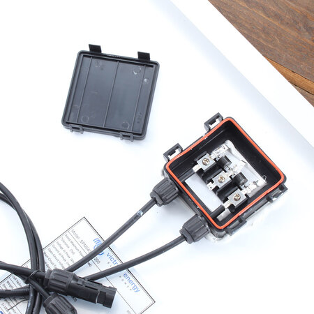 Victron BlueSolar 95Wp mono (770x668×30mm)