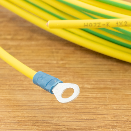 DEFA Installatieautomaat EI Central 16A 1 ingang + 1 uitgang + Schuko stopcontact