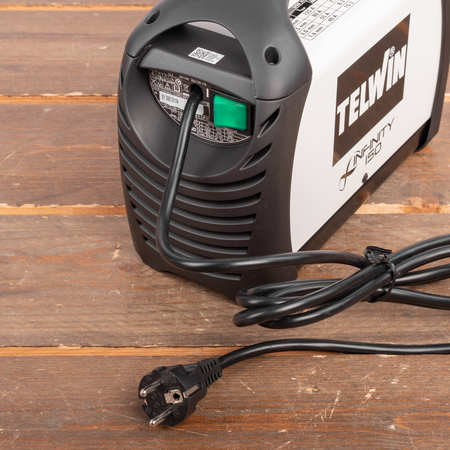 Telwin Infinity 150 MMA inverter lasapparaat 230V ACD