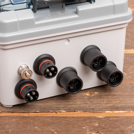 DEFA Installatieautomaat EI Central 16A 2 ingangen + 3 uitgangen