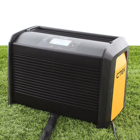 CTEK PRO 120 (12V / 120A) - inclusief gratis Trolley