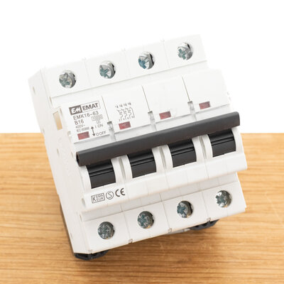 EMAT Krachtgroep B 16A 3P+N