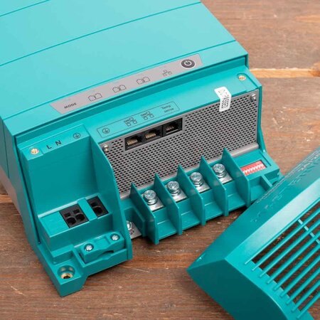 Mastervolt ChargeMaster Plus 24/20-3