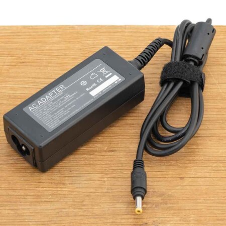 Blu-Basic Laptop / netbook oplader AC Adapter 40W voor HP / Compaq