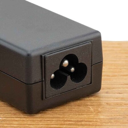 Blu-Basic Laptop / netbook oplader AC Adapter 40W voor HP / Compaq