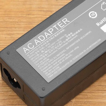 Blu-Basic Laptop oplader AC Adapter 65W voor Lenovo met Square plug