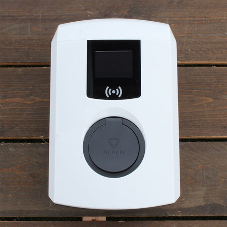 Alfen  Eve Single Plus - 3 x 32A (22kW) - Socket - RFID - E-Flux - Load Balancing