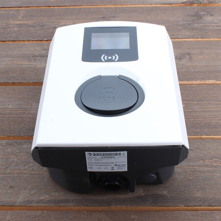 Alfen  Eve Single Plus - 3 x 32A (22kW) - Socket - RFID - E-Flux - Load Balancing