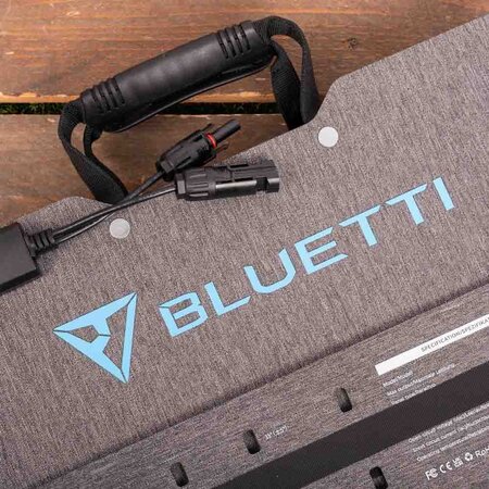Bluetti 220W draagbaar en opvouwbaar zonnepaneel