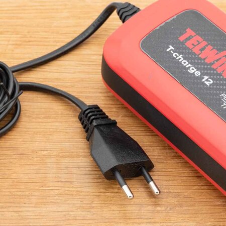 Telwin T-Charge 12 acculader 6V/12V 4A