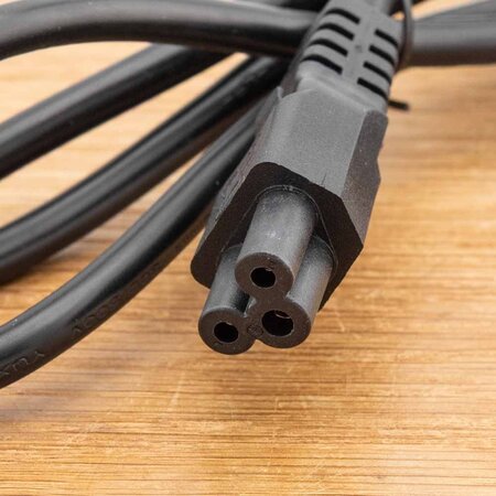 Lenovo Laptop oplader AC Adapter 135W Slim Tip
