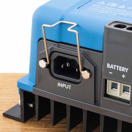 Victron Phoenix Smart IP43 lader 36/15 (1) 120-240V