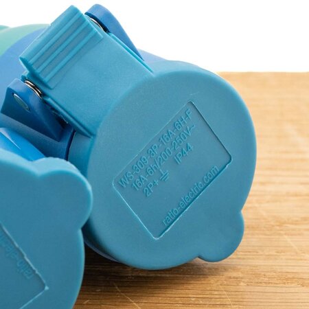 Mastervolt Splitter voor CEE stekker