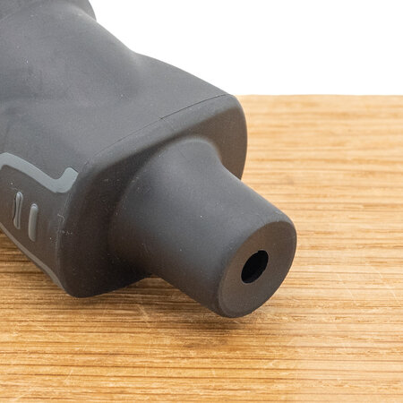 Legrand Geaarde Schuko Stekker 2P Rubber IP44 Zwart
