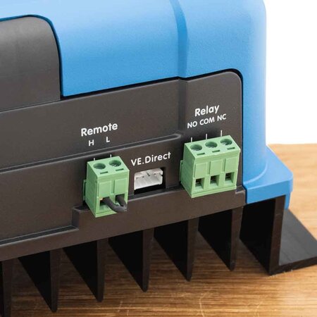 Victron Phoenix Smart IP43 lader 48/13 (1) 120-240V