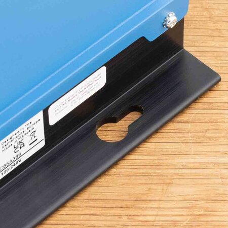 Victron Phoenix Smart IP43 lader 48/13 (1) 120-240V