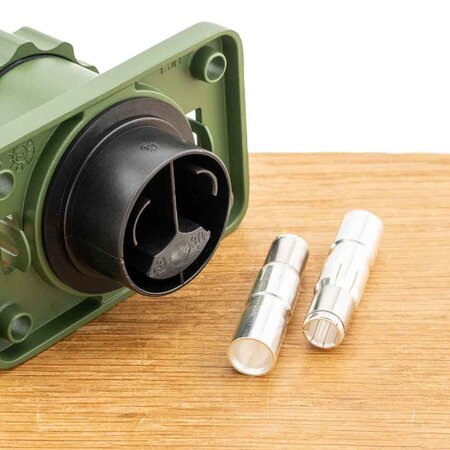 NATO Stekkerdoos 2 polig 12/24 Volt