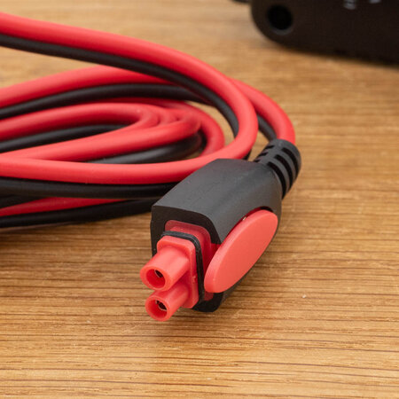 Carpoint BX-4M Druppellader 6V/ 12V 1A