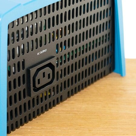 Victron Phoenix 24/1200 DC/AC Omvormer - IEC contactdoos