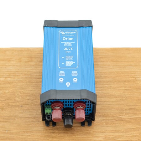 Victron Orion 24/12-80A non isolated met binding posts IP20