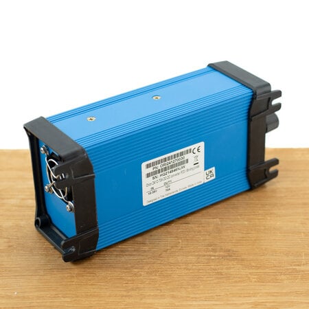 Victron Orion 24/12-80A non isolated met binding posts IP20