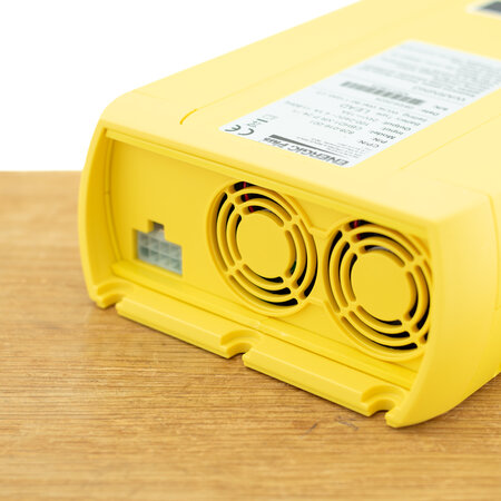 Energic Plus CBHD3 Hoogfrequent Acculader 24V 30A Nat