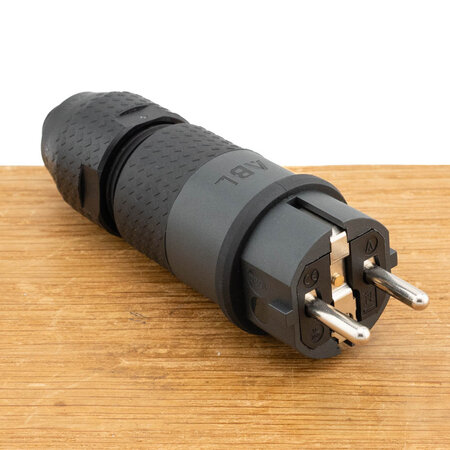 ABL ABL Professional geaarde stekker 16A 250V IP54 zwart - SCHUKO (Type F) & Frans/Belgisch (Type E) - 2K Elamid/TPE behuizing