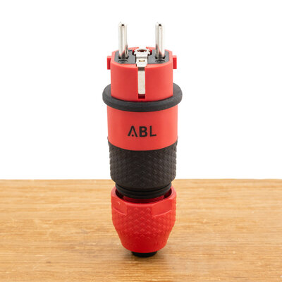 ABL ABL Professional geaarde stekker (100000069) SCHUKO/Frans-Belgisch 16A IP54 rood