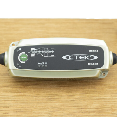 CTEK Ctek MXS 3.8 (12V / 0,8A - 3,8A) - Retour