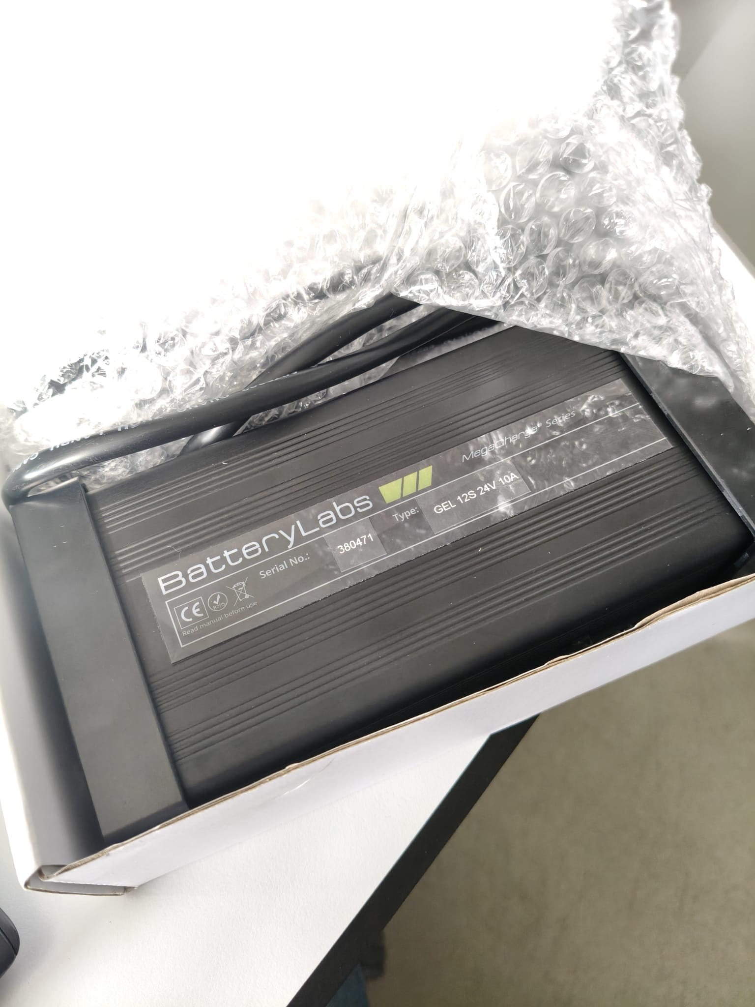 MegaCharge Gel 24V 10A - Retour