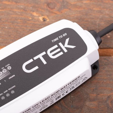 CTEK CT5 TIME TO GO - Bundel met Opbergkoffer, Indicator Eyelets en Bumper - Zonder Wikkel