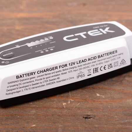 CTEK CT5 TIME TO GO - Bundel met Opbergkoffer, Indicator Eyelets en Bumper - Zonder Wikkel