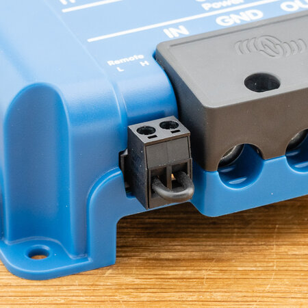 Victron Orion XS 12/12-70A DC-DC acculader