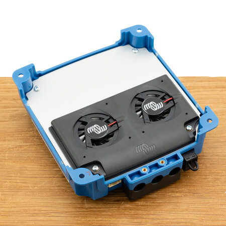 Victron Orion XS 12/12-70A DC-DC acculader