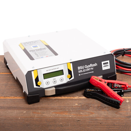 GYS acculader met voeding GYSFLASH 101.12 CNT | USB / SMC | 100A | 2.5M kabels