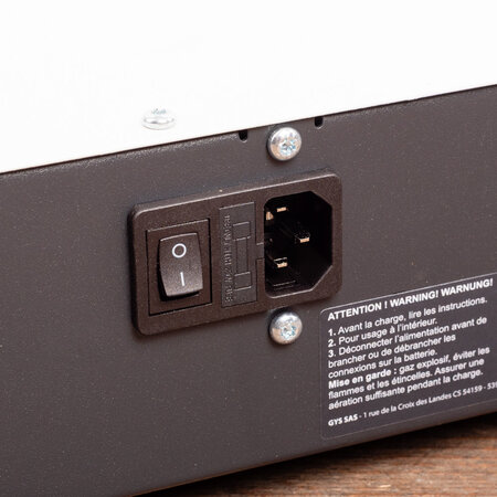 GYS acculader met voeding GYSFLASH 101.12 CNT | USB / SMC | 100A | 2.5M kabels