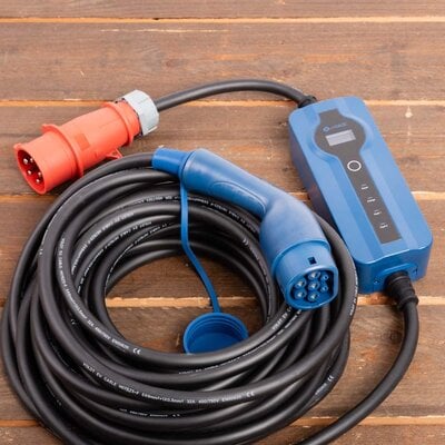 Voldt Mobiele lader type 2 naar CEE - 3 fase 32A - 15 meter