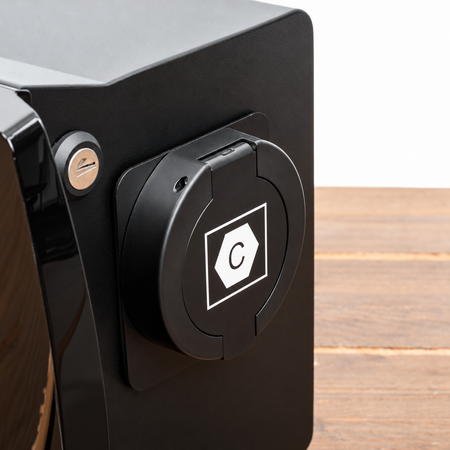 V2C Alva dubbele slimme laadpaal tot 22kW per aansluiting met 4G, RFID en OCPP