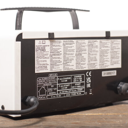 Telwin Acculader/startbooster Alaska 210 Start 12/24V - Beschadigd