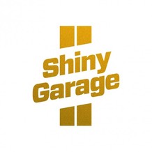 Shiny Garage Sticker in Gold