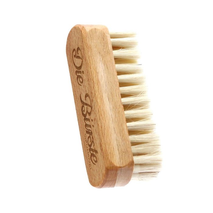 Die Bürste -  in Handarbeit hergestellt